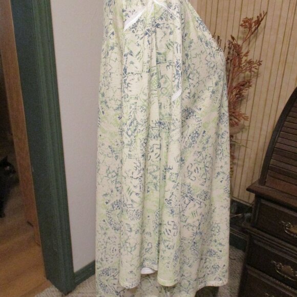 Reba Embellished/Sequined Multi-Colored Print Blouse w/Trumpet Sleeves Sz. L - Picture 5 of 7